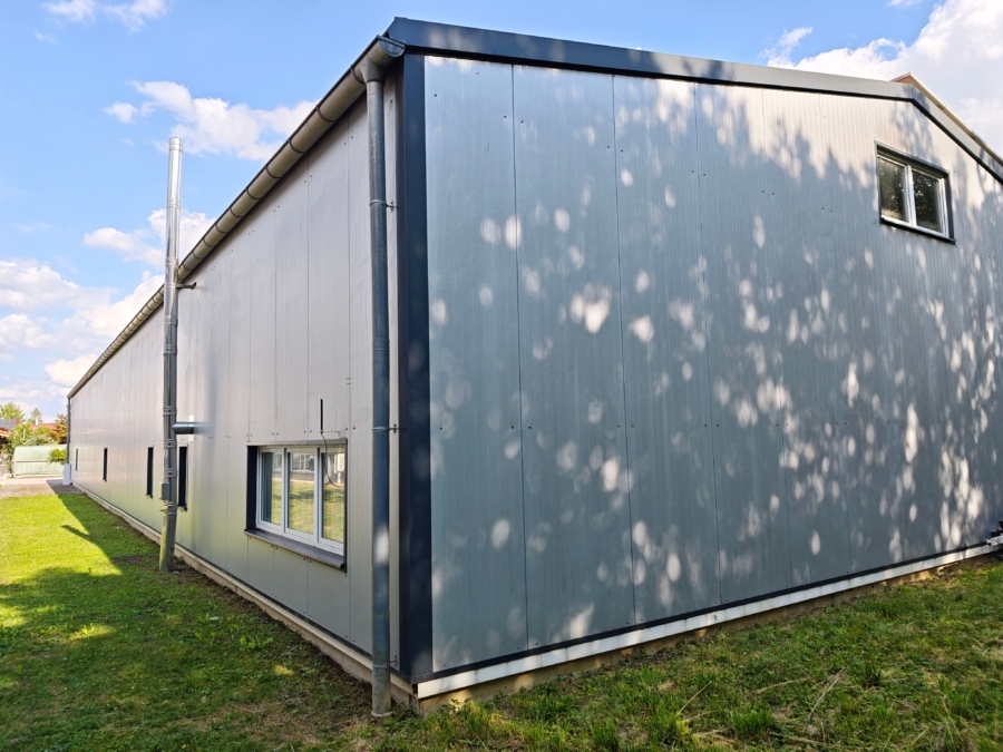 Nordansicht der Gewerbehalle