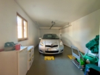 Großzügige, direkt an das Wohnhaus angebaute Garage
