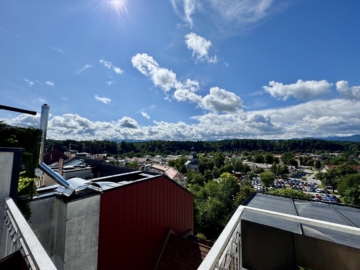 Wohnen über den Dächern am historischen Stadtplatz – Bergblick garantiert, 83278 Traunstein, Dachgeschosswohnung