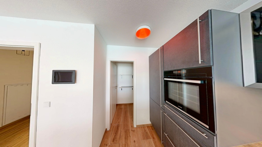 Loxone Smart-Home-Steuerung im Wohnbereich