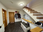 Eingangsbereich - Landhaus mit Einliegerwohnung nähe Gut Ising/Chiemsee für Pferde- u. Golfliebhaber-oder Ferienhaus!