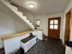 Flur - Landhaus mit Einliegerwohnung nähe Gut Ising/Chiemsee für Pferde- u. Golfliebhaber-oder Ferienhaus!