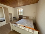 Wohn/Schlafzimmer - Landhaus mit Einliegerwohnung nähe Gut Ising/Chiemsee für Pferde- u. Golfliebhaber-oder Ferienhaus!