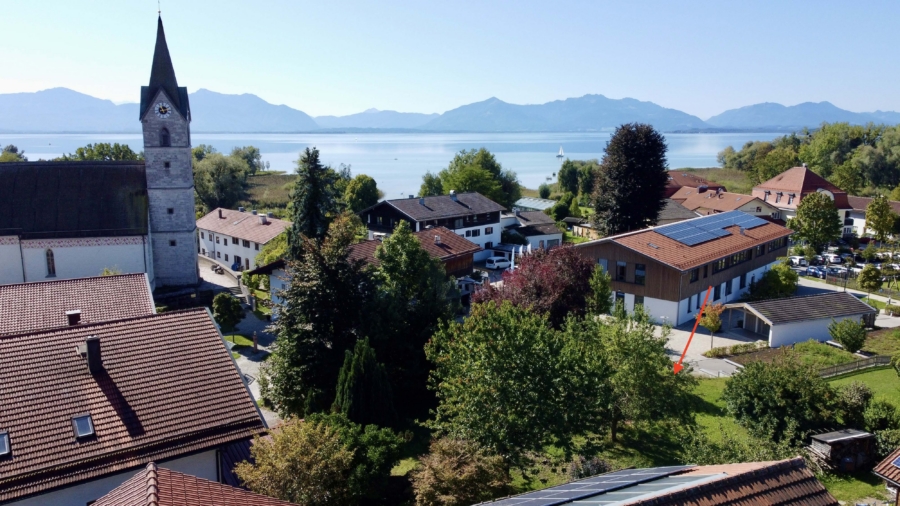 Baugrundstück in zentraler Lage von Seebruck – nur ca. 200 m zum Chiemsee
