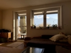 Blick von Wohnzimmer - Sehr gepflegtes Zweifamilienhaus mit freiem Bergblick & moderner Haustechnik in ruhiger Lage