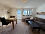 Wohnzimmer Erdgeschoss - Sehr gepflegtes Zweifamilienhaus mit freiem Bergblick & moderner Haustechnik in ruhiger Lage