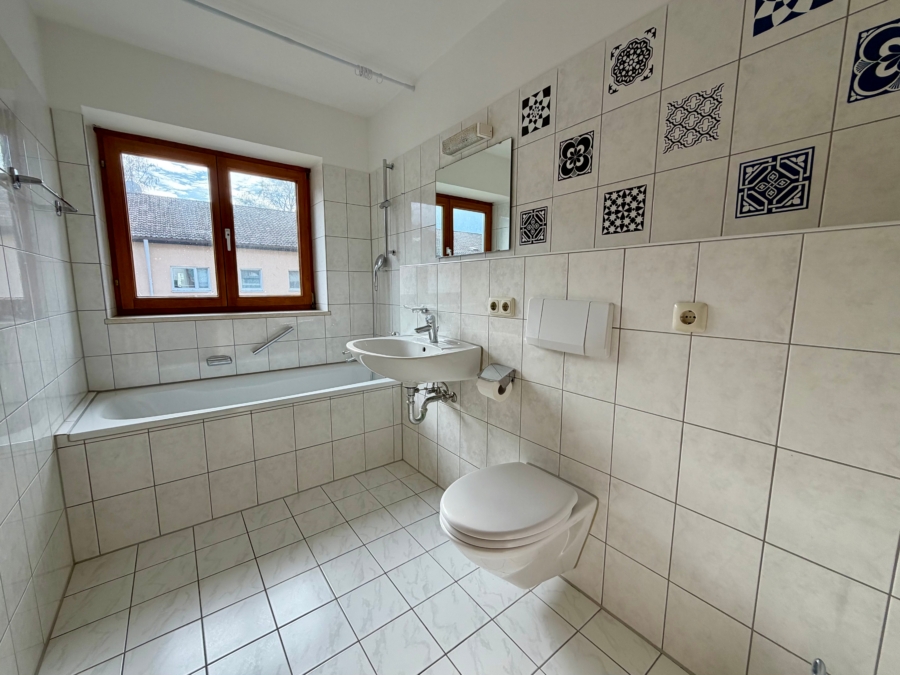 Badezimmer mit Badewanne