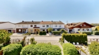 Blick Balkon - Attraktives Investment: Reihenmittelhaus mit 5 Einheiten & ca. 140 m² Wfl. in Bad Füssing