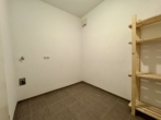 Hauswirtschaftsraum / Abstellraum - Qualitative 3-Zimmer-Wohnung in Traunstein – modernisiert, bezugsbereit mit Stellplatz