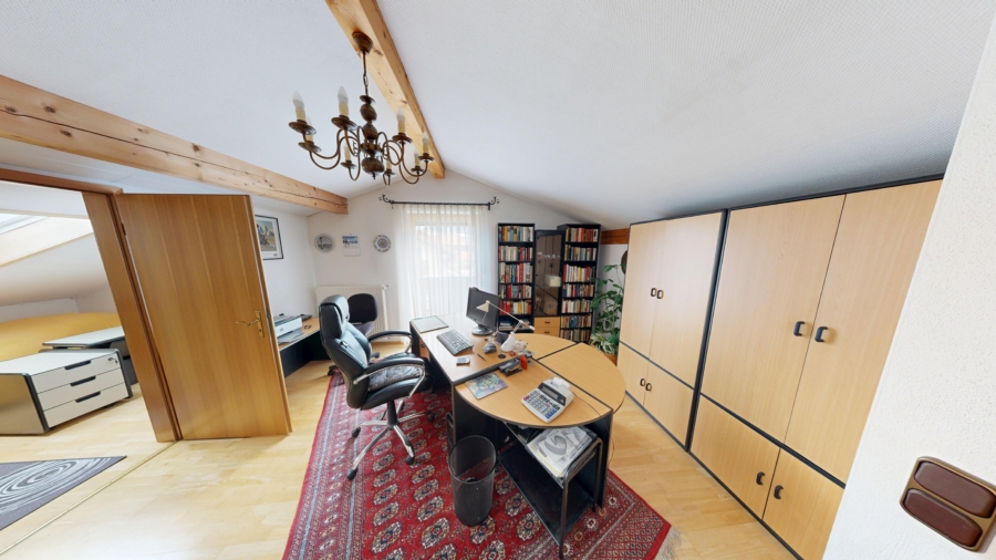 Büro OG Einliegerwohnung