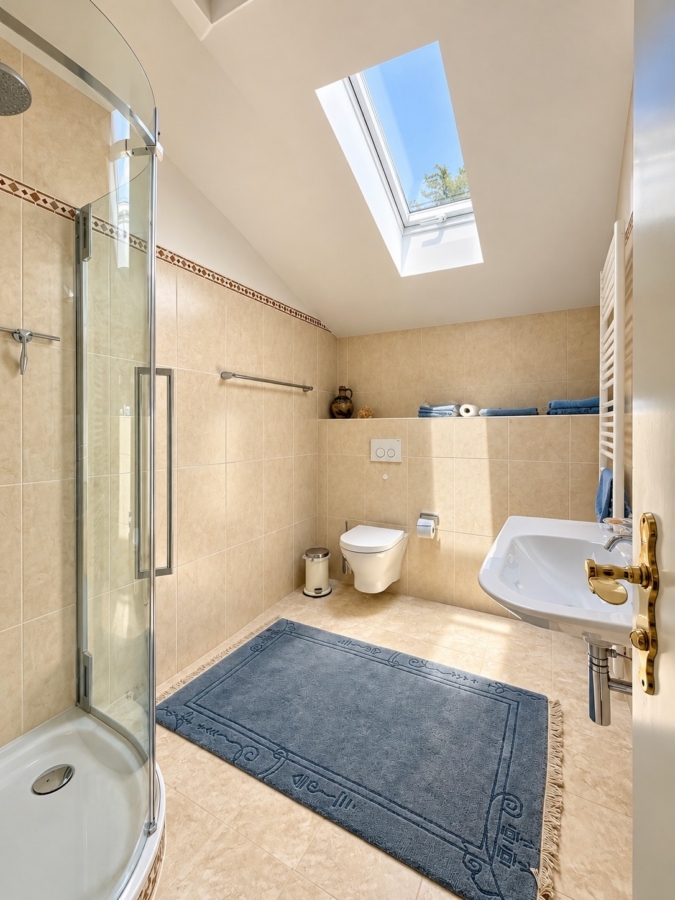 Einliegerwohnung - Badezimmer