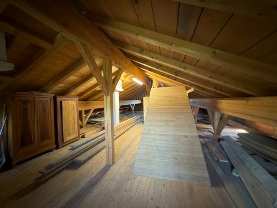 Vorbereiteter Ausbau in hochwertiger Massivholzbauweise