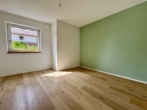 Büro - Neubau: Traumhaft lichtdurchflutete vier Zimmer Erdgeschosswohnung in Übersee Feldwies