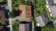 Luftaufnahme - Familientraum in Unterwössen: Großzügiges Anwesen mit großem Garten und viel Potenzial
