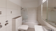 Badezimmer - Sonnige 2 Zi. Whg. mit Bergblick 1 OG und kleine Zusatzwohnung im Souterrain