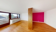 Schlafzimmer - Sonnige 2 Zi. Whg. mit Bergblick 1 OG und kleine Zusatzwohnung im Souterrain