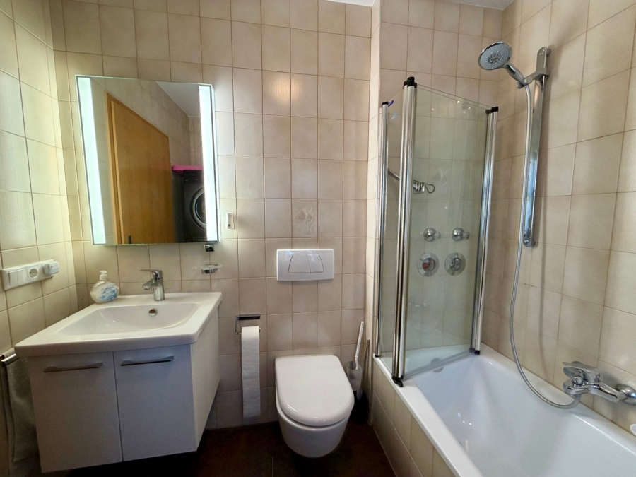 Badezimmer 1. OG