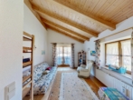 Schlafzimmer DG - *Reserviert*Gepflegtes Einfamilienhaus in ruhiger Lage von Ruhpolding – Bergblick, Kachelofen & viel Platz