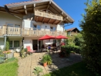 Südterrasse mit direktem Zugang zum Garten